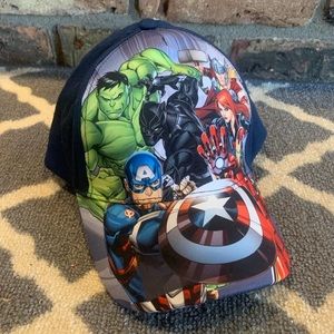 Boys Marvel Avengers hat NWT